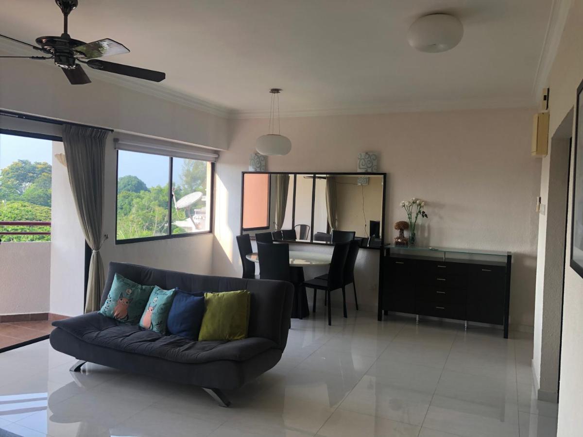 Beach Resort 7 Home Stay Sri Sayang Apartment Batu Ferringhi 3Bedroom Ngoại thất bức ảnh