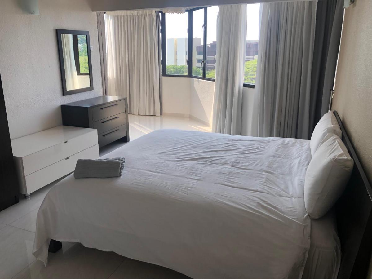 Beach Resort 7 Home Stay Sri Sayang Apartment Batu Ferringhi 3Bedroom Ngoại thất bức ảnh