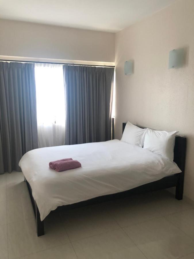 Beach Resort 7 Home Stay Sri Sayang Apartment Batu Ferringhi 3Bedroom Ngoại thất bức ảnh