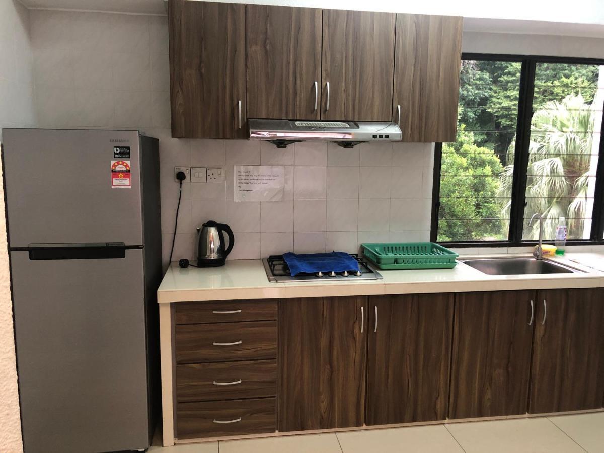 Beach Resort 7 Home Stay Sri Sayang Apartment Batu Ferringhi 3Bedroom Ngoại thất bức ảnh