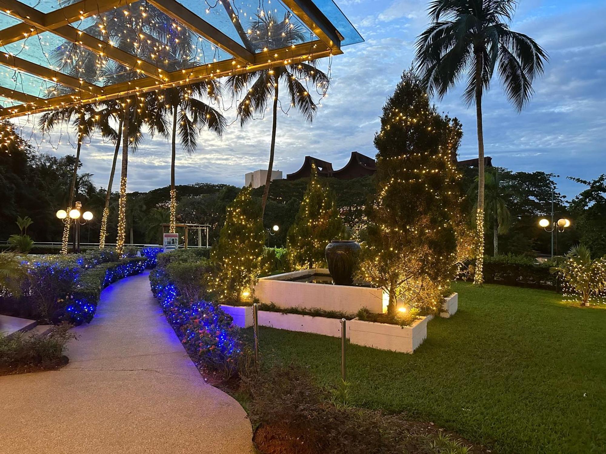 Beach Resort 7 Home Stay Sri Sayang Apartment Batu Ferringhi 3Bedroom Ngoại thất bức ảnh